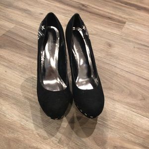Breckells black stilettos